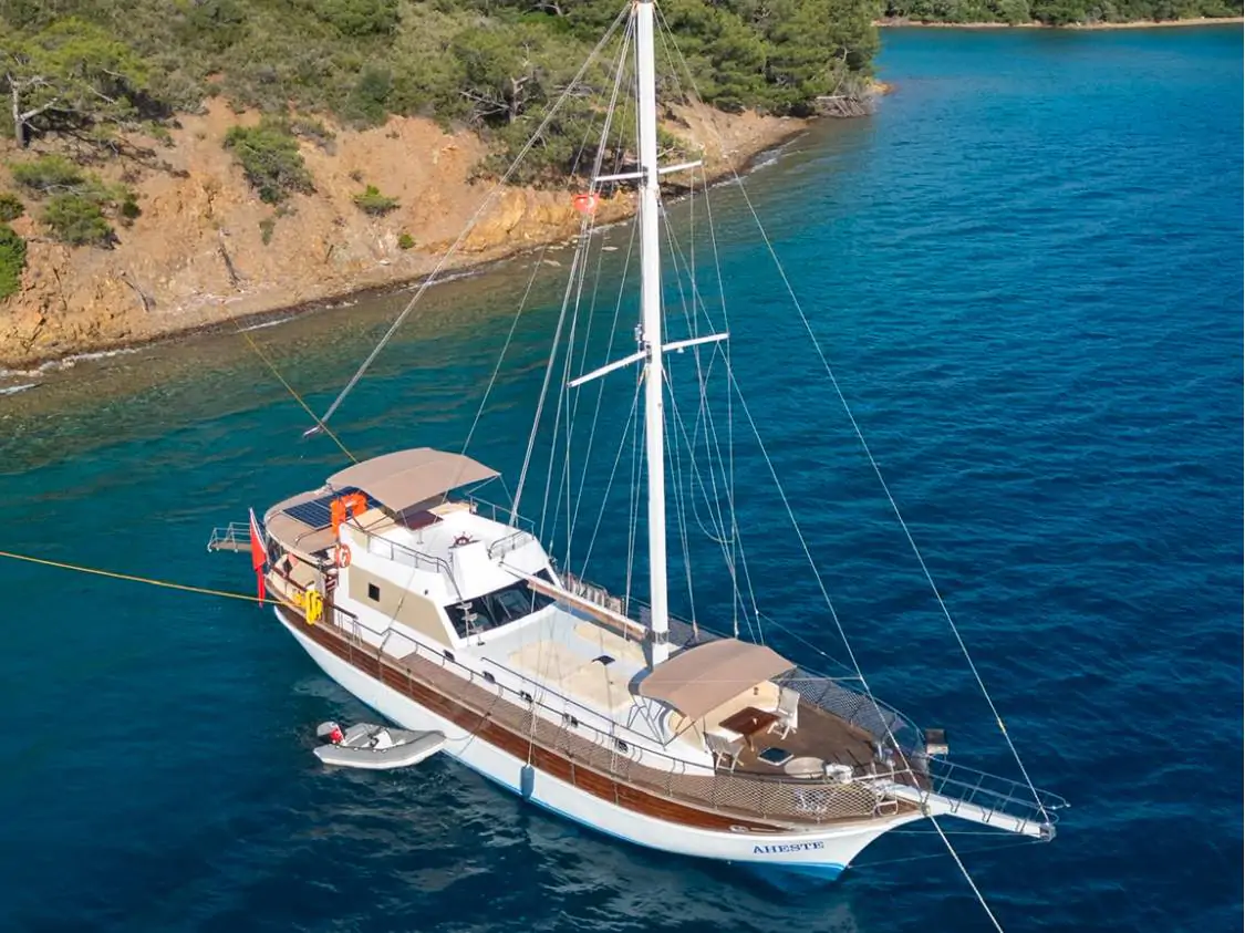 Göcek Private Gulet Rental | 4 Cabin Luxury Blue Cruise | TekneveYat