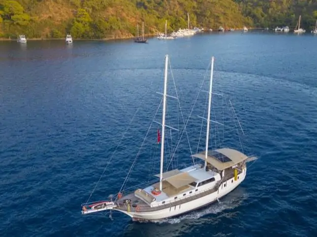 Fethiye Gulet Kiralama | 24 Metre Lüks Gulet ile Göcek Koylarında Özel Mavi Yolculuk