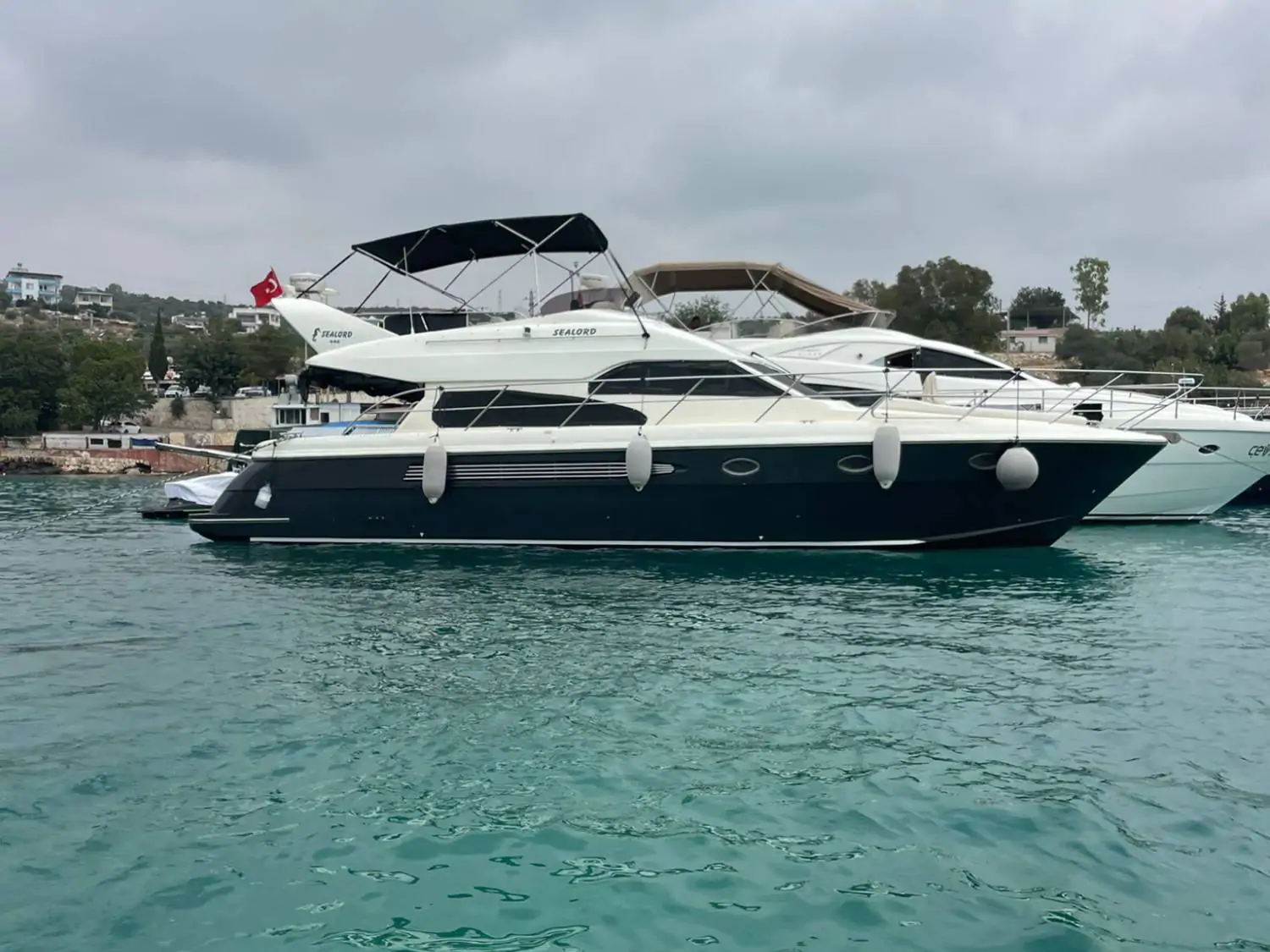 Mersin Narlıkuyu Çıkışlı Sealord 446 Motoryat | 4 Kişi Konaklamalı – 6 Kişi Günlük Tekne Turu