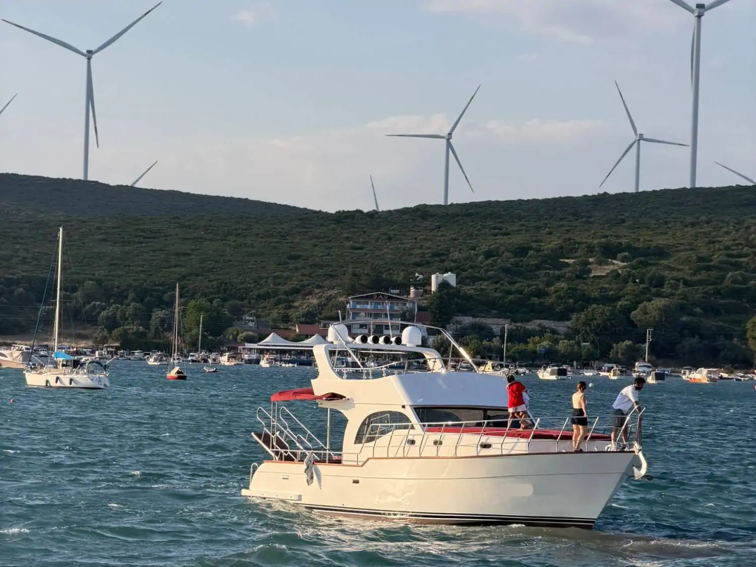 Sığacık Motor Yacht Rental | Daily Cruises & Sunset Tours