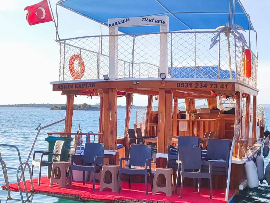 Çeşme Ildır Tekne Kiralama | 20 Kişilik Günlük Tekne Turu