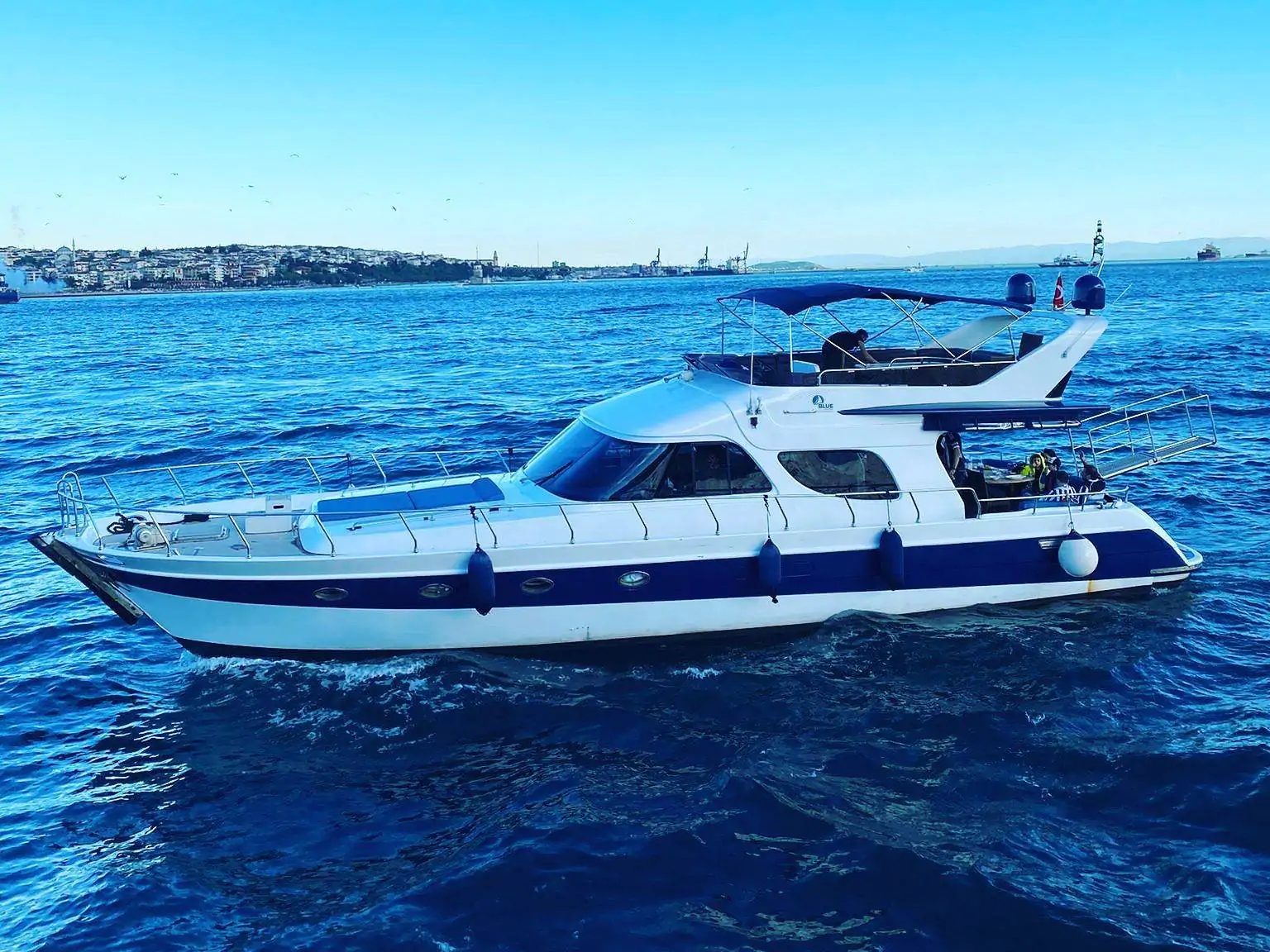 Arnavutkoy Motor Yacht Charter