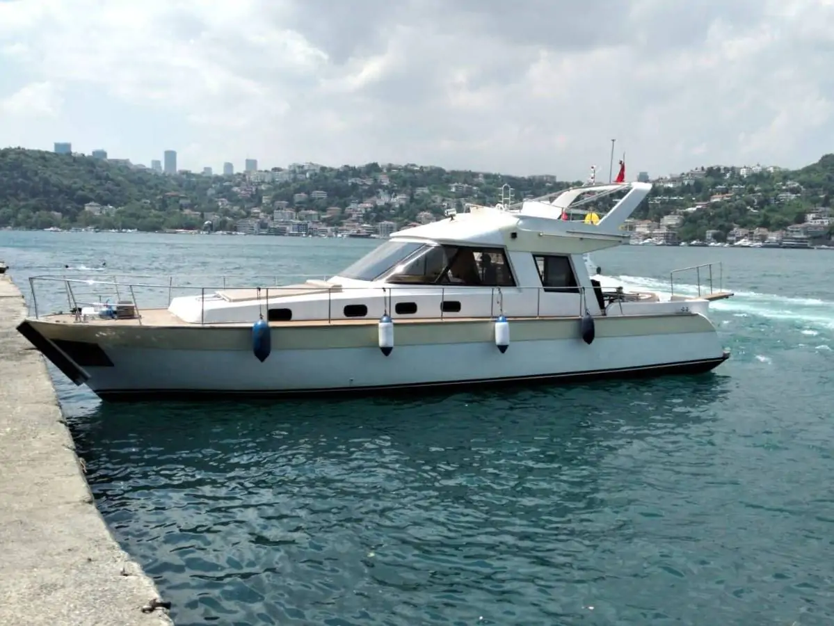 Istanbul Kandilli and Baby Yacht Charter