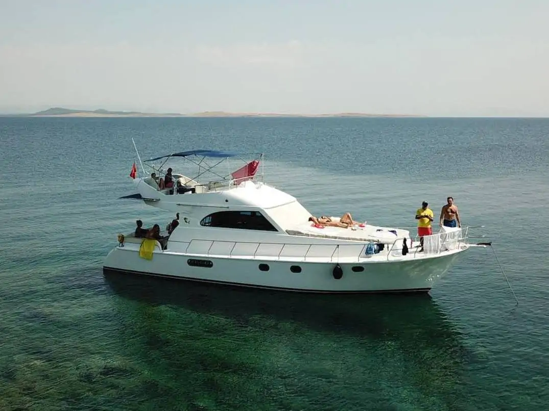 Ayvalik Cunda Motor Yacht Charter