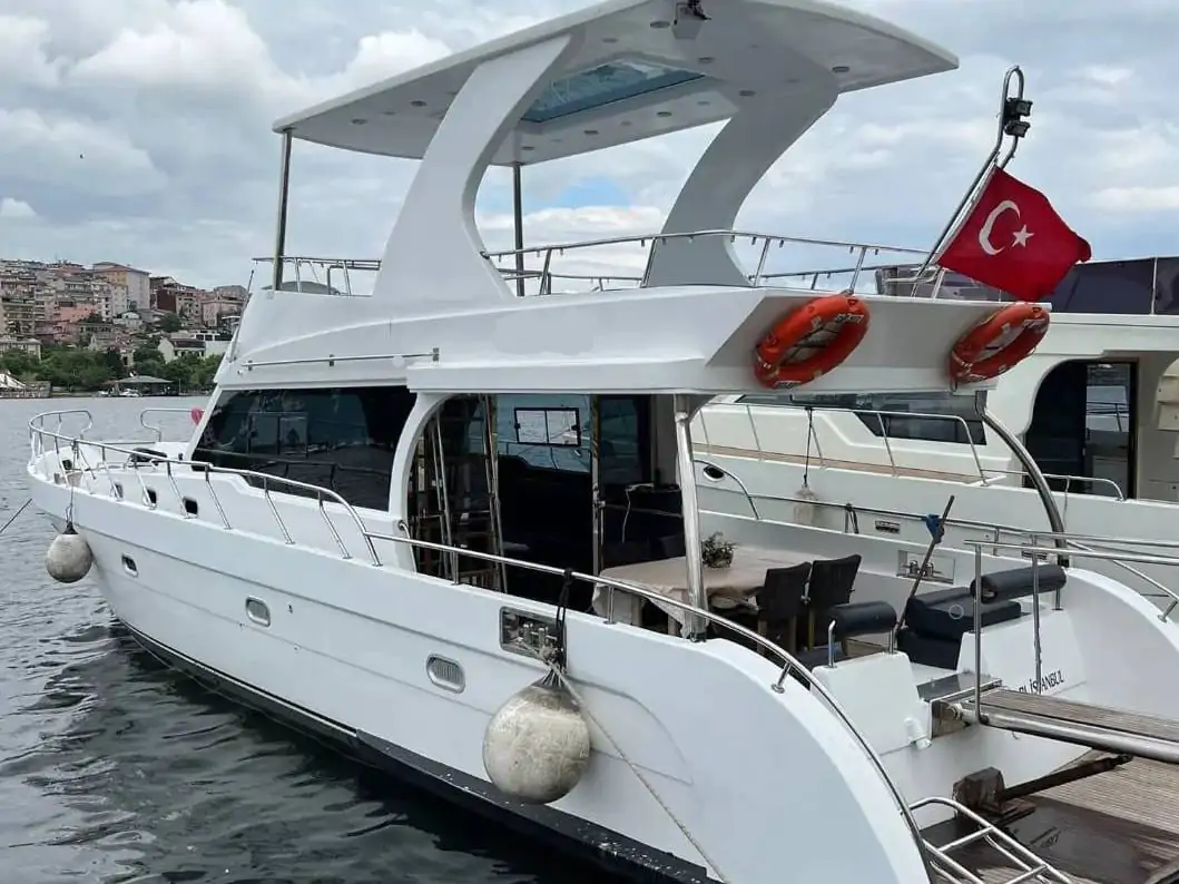 Private Motor Yacht Cruise in Istanbul