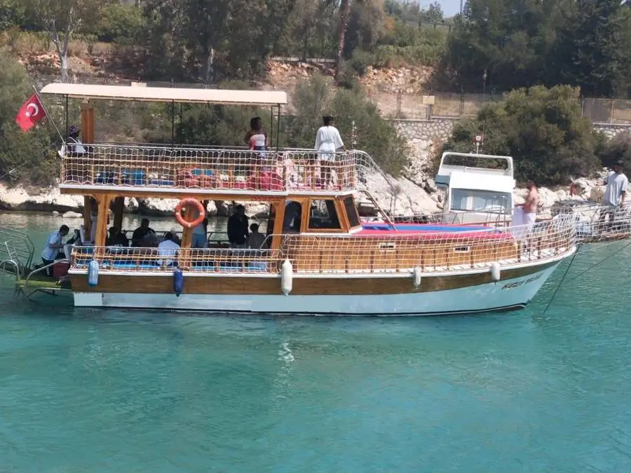 Mersin Daily Boat Tour | 15 Guest Wooden Boat Rental Narlıkuyu
