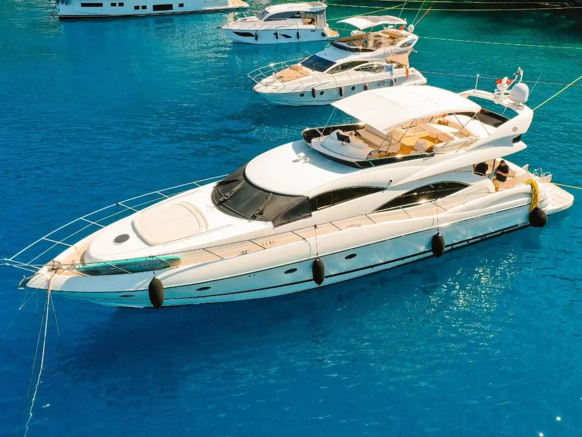 Göcek Lüks Motoryat Kiralama | Sunseeker Manhattan 74