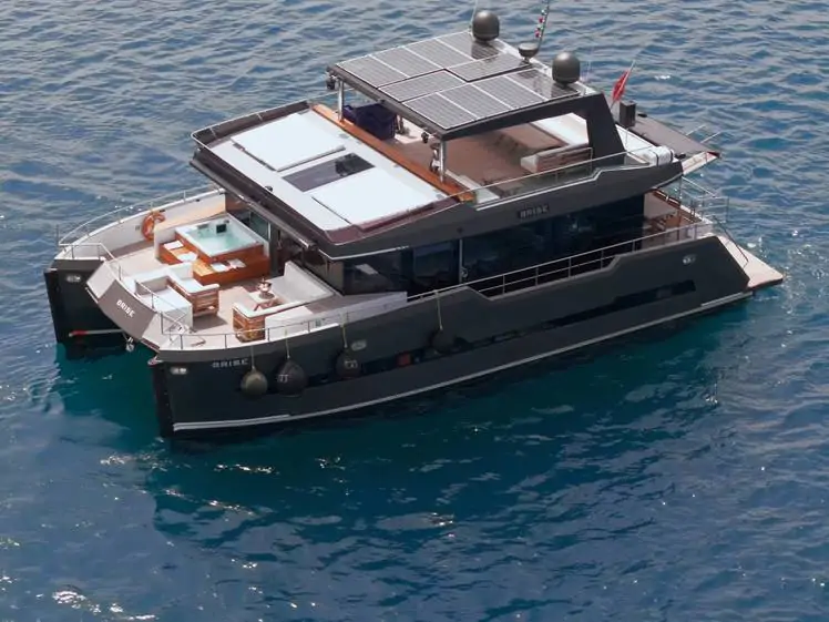 İstanbul & Bodrum Süper Lüks Katamaran Kiralama | 56 Kişilik Parti Teknesi