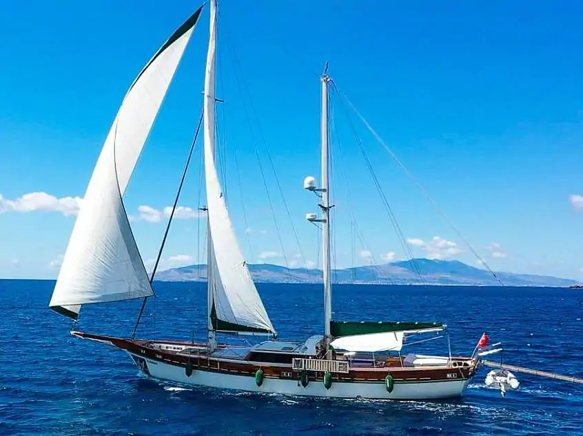 3 Cabins Cutter Style Luxury Boat in Bodrum